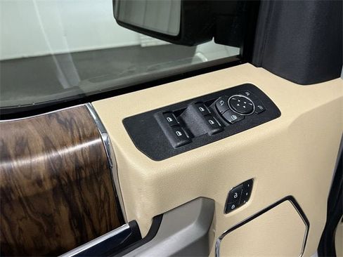 Used 2020 Ford F150 Lariat w/ Equipment Group 502A Luxury image 24