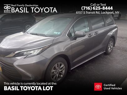 Used 2023 Toyota Sienna LE