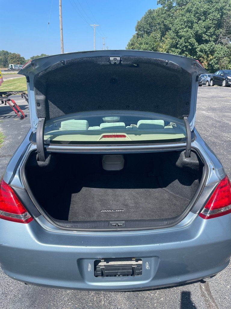 Used 2006 Toyota Avalon XL FWD image 18