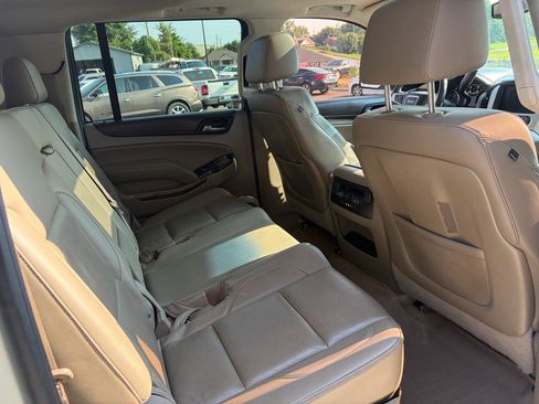 Used 2015 GMC Yukon XL SLT w/ Open Road Package AWD/4WD image 15