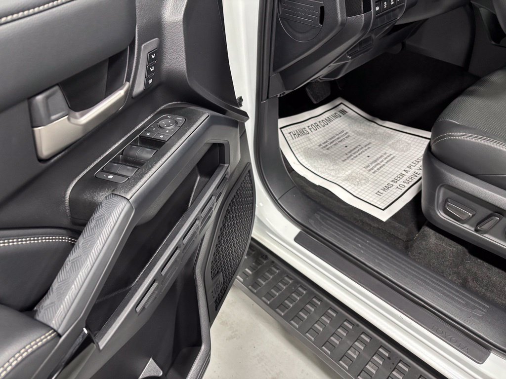 Used 2026 Toyota 4Runner Limited AWD/4WD image 9