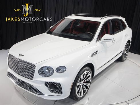 Used 2022 Bentley Bentayga image 18