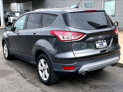 Used 2016 Ford Escape SE image 3