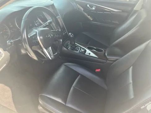 Used 2018 INFINITI Q50 Luxe image 11
