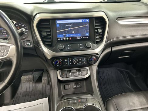 Used 2021 GMC Acadia SLT w/ LPO, Floor Liner Package AWD/4WD image 18