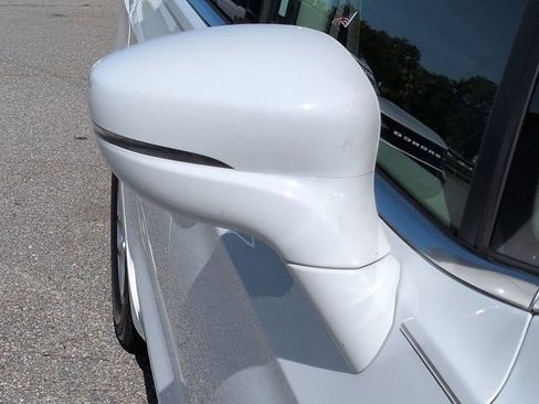Used 2022 Chrysler Pacifica Touring-L FWD image 12
