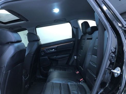 Used 2018 Honda CR-V Touring image 19