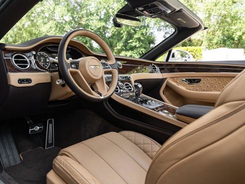 Used 2020 Bentley Continental GT image 6