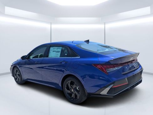 New 2026 Hyundai Elantra SEL Sport Premium FWD image 5