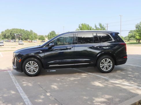 Used 2022 Cadillac XT6 Luxury FWD image 4