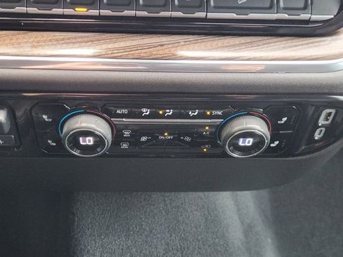 Used 2025 Chevrolet Silverado 2500 LT w/ Texas Edition image 16