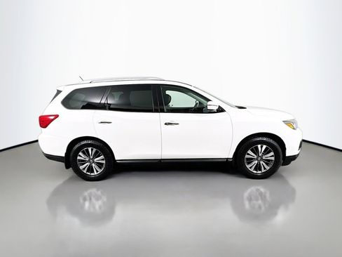 Used 2018 Nissan Pathfinder S image 6