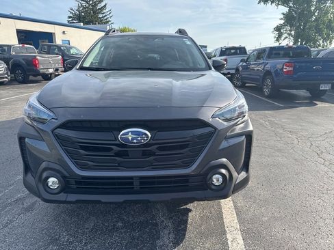 Used 2023 Subaru Outback Onyx Edition AWD/4WD image 8