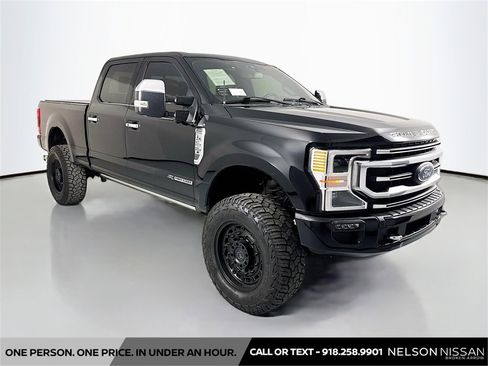 Used 2022 Ford F350 Platinum image 3