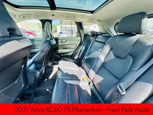 Used 2021 Volvo XC60 T5 Momentum w/ Protection Package Premier image 12