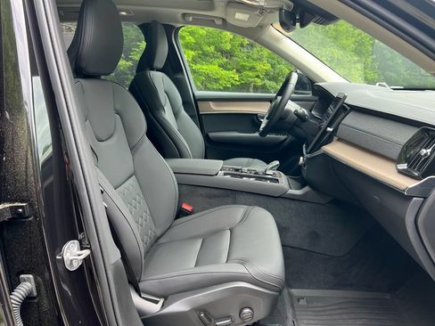Certified 2026 Volvo XC90 B6 Plus w/ Protection Package Premier AWD/4WD image 28