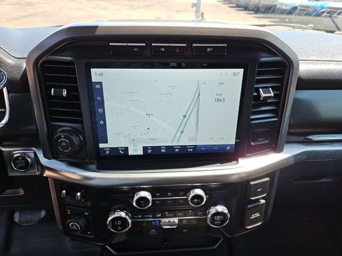 Used 2021 Ford F150 Lariat w/ Max Trailer Tow Package image 18