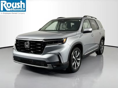 Certified 2025 Honda Pilot Touring
