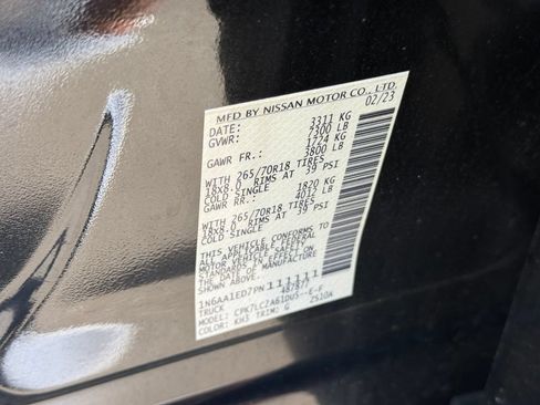 Used 2023 Nissan Titan SV w/ SV Convenience Package AWD/4WD image 11