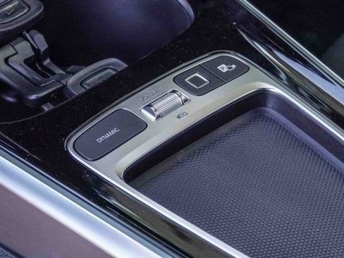 New 2026 Mercedes-Benz GLB 35 AMG 4MATIC image 21