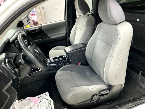 Used 2021 Toyota Tacoma SR image 14