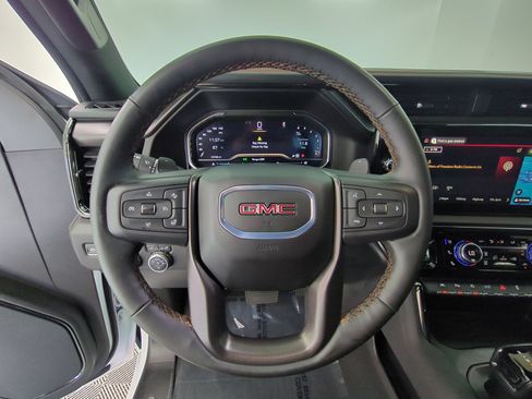 Used 2025 GMC Sierra 1500 AT4 w/ AT4 Premium Package AWD/4WD image 29