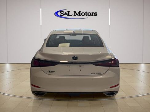 Used 2021 Lexus ES 350 w/ Premium Package FWD image 6