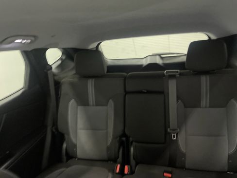 Used 2025 Chevrolet Blazer LT image 11