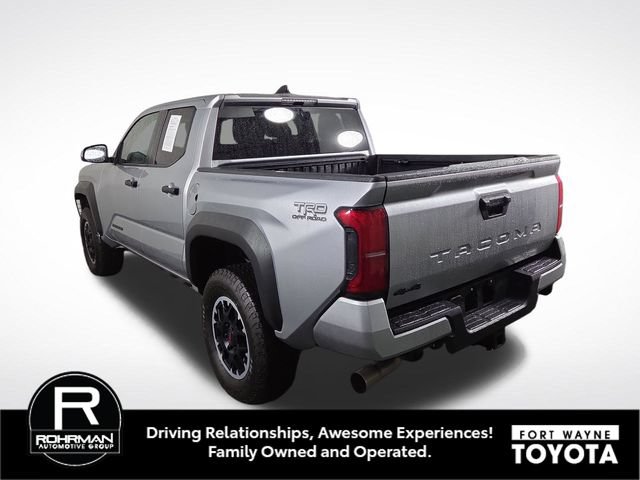 Used 2024 Toyota Tacoma TRD Off-Road AWD/4WD image 9