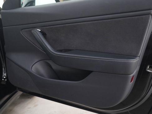 Used 2019 Tesla Model 3 Long Range image 9