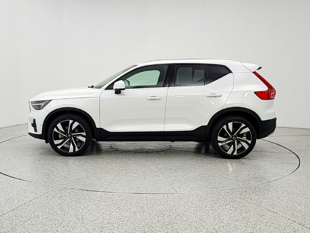 Used 2024 Volvo XC40 B5 Plus w/ Protection Package Premier AWD/4WD image 8