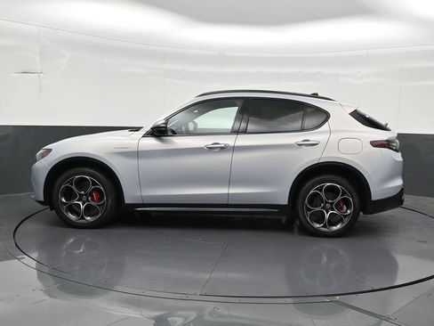 Used 2025 Alfa Romeo Stelvio Sprint w/ Veloce Package AWD/4WD image 2