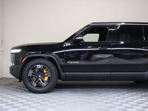 Used 2022 Rivian R1S Launch Edition AWD/4WD image 8