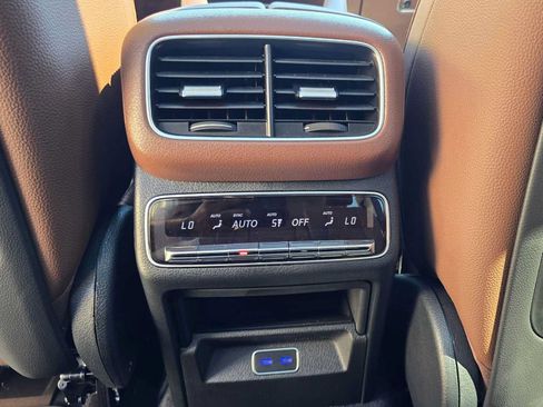 Used 2026 Mercedes-Benz GLS 450 4MATIC image 20
