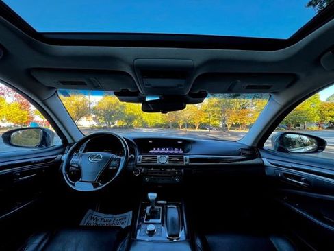 Used 2014 Lexus LS 600h L image 38