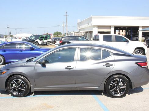 New 2025 Nissan Sentra SV w/ All-Weather Package image 7