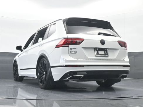 Used 2020 Volkswagen Tiguan SE R-Line image 60
