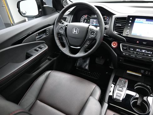Used 2021 Honda Ridgeline Black Edition image 24