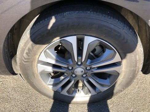 Used 2020 Kia Sedona SX image 14