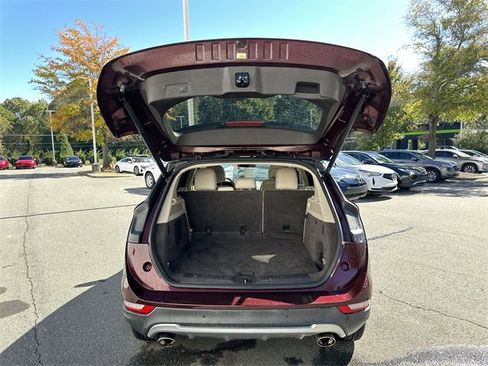 Used 2019 Lincoln MKC Select w/ Select Plus Package image 23