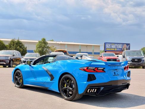 Used 2021 Chevrolet Corvette Stingray Premium Conv w/ Z51 Performance Package RWD image 17
