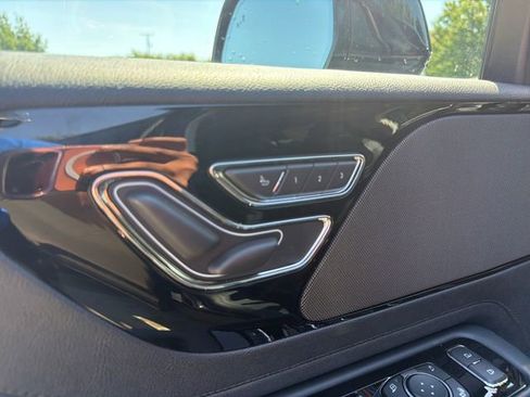 New 2026 Lincoln Aviator AWD w/ Jet Appearance Package image 20