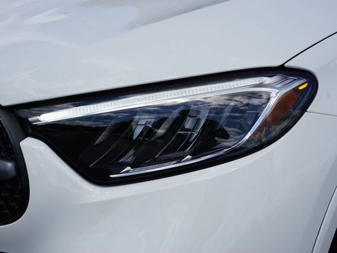 Certified 2025 Mercedes-Benz GLC 300 4MATIC image 11