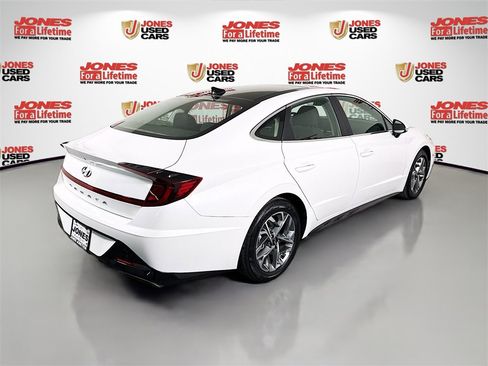 Certified 2022 Hyundai Sonata SEL w/ Convenience Package image 16