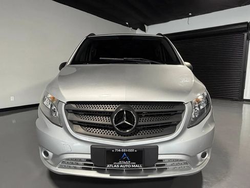 Used 2016 Mercedes-Benz Metris Passenger w/ Driver Efficiency Package image 2