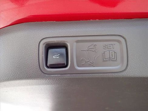 Used 2021 Ford Expedition Max Limited image 9