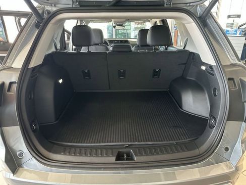 New 2026 GMC Terrain Denali w/ LPO, Black Badging Package image 23