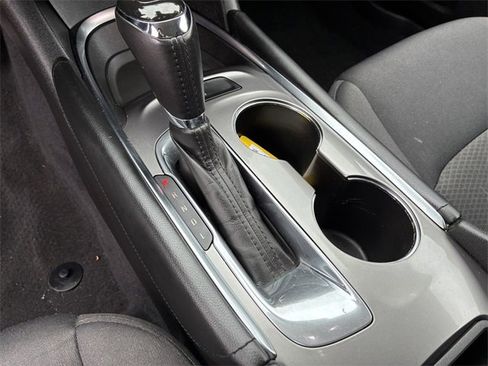 Used 2016 Chevrolet Malibu LT image 27