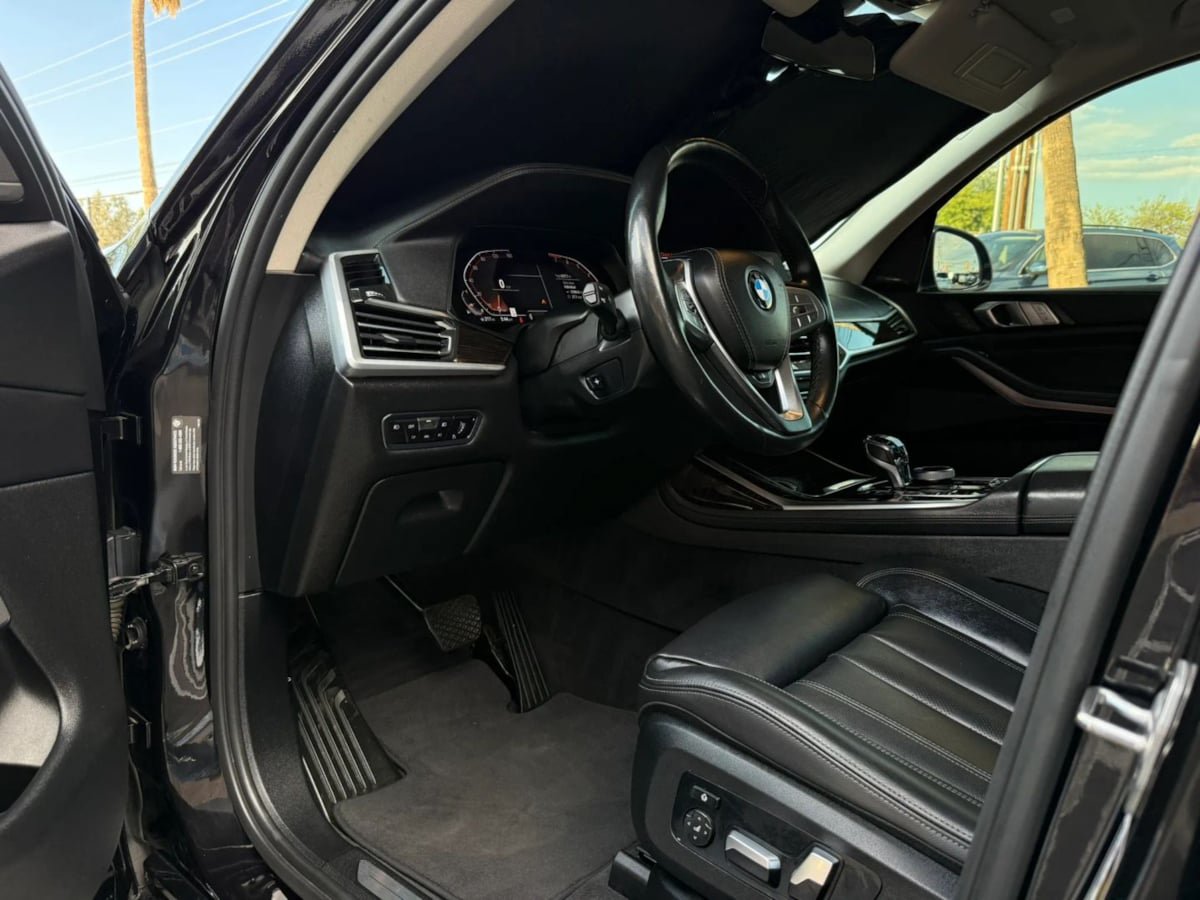 Used 2020 BMW X7 xDrive40i w/ Cold Weather Package AWD/4WD image 43