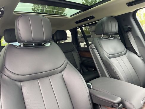 New 2026 Land Rover Range Rover Long Wheelbase SE AWD/4WD image 21